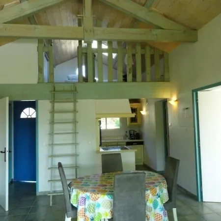 Semesterbostad House Le Pavillon Vert *